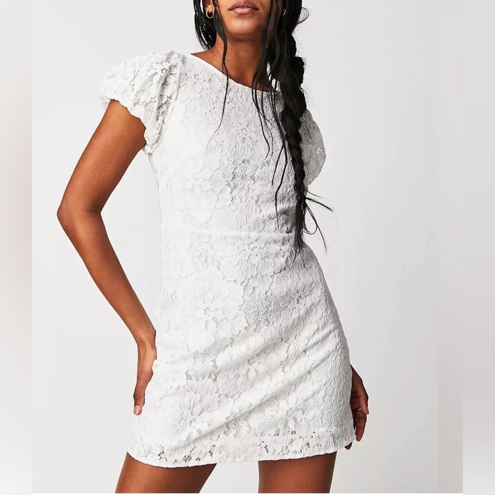 💥SALE💥 NWT Free People Hailee Lace Minidress in Ivory, M